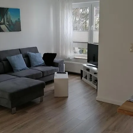 Schoenes 2-zi. App. 55 Qm - Voll Moebliert - Citynah