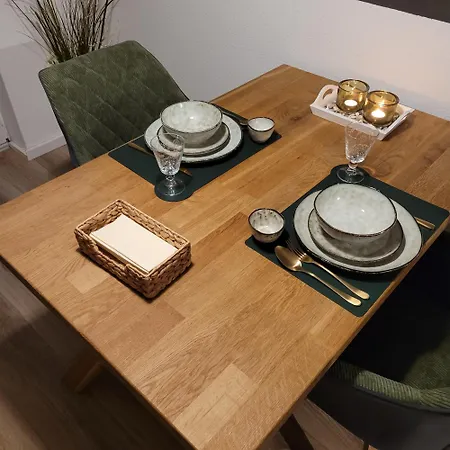 Schoenes 2-zi. App. 55 Qm - Voll Moebliert - Citynah *