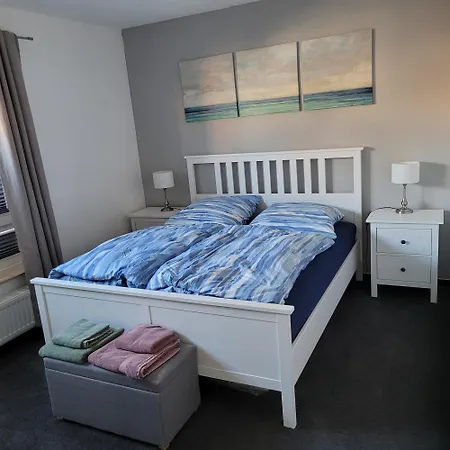 Schoenes 2-zi. App. 55 Qm - Voll Moebliert - Citynah Apartamento Elmshorn